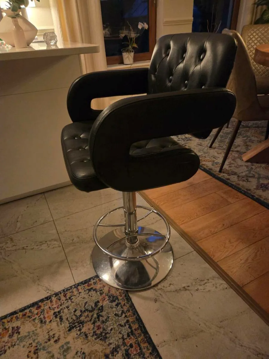 3 barstools - Image 3