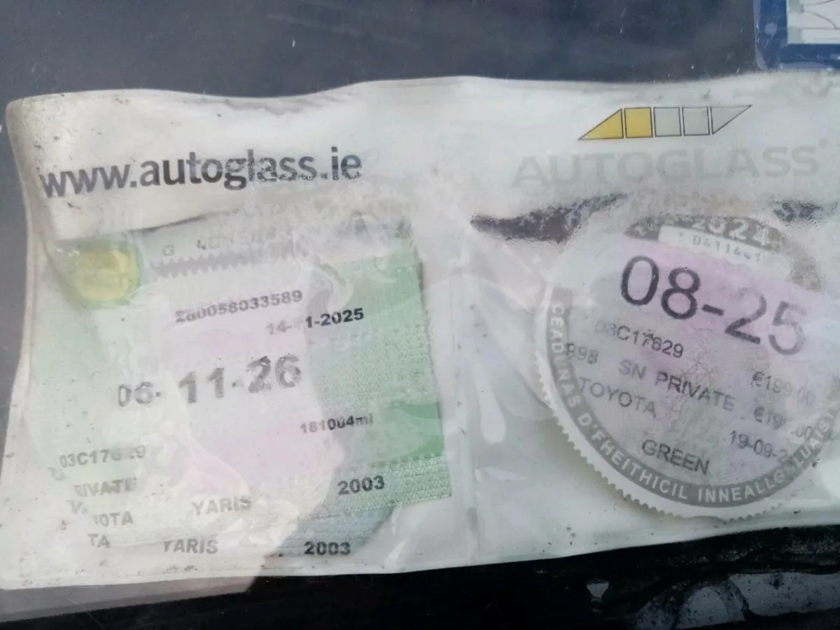 2003 yaris - Image 3