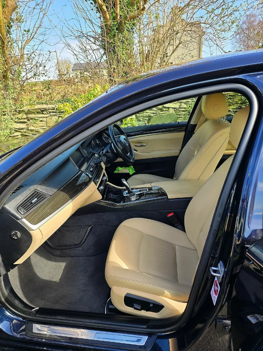 BMW 5-Series 2016 Luxury Model - Image 2