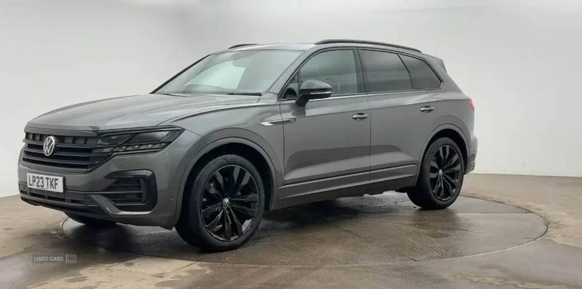 Volkswagen Touareg Diesel Estate - Image 2