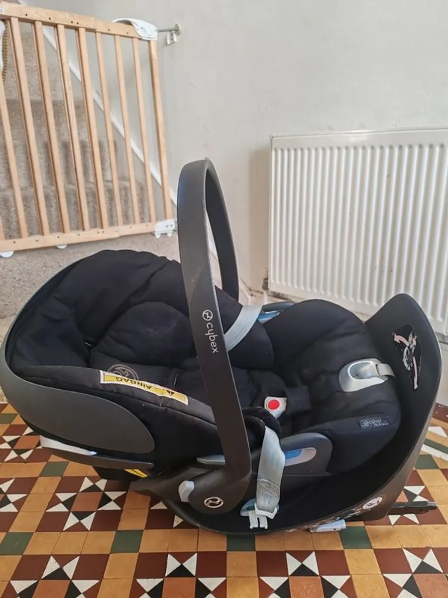 Axkid Minikid2 Platinum Rearfacing Car Seat (0-15kg) - Image 4