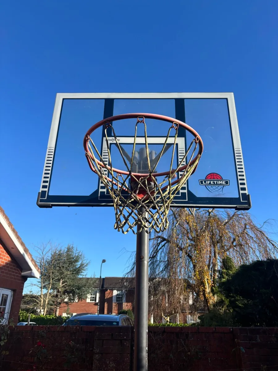 Basketball Stand/Hoop - Image 2