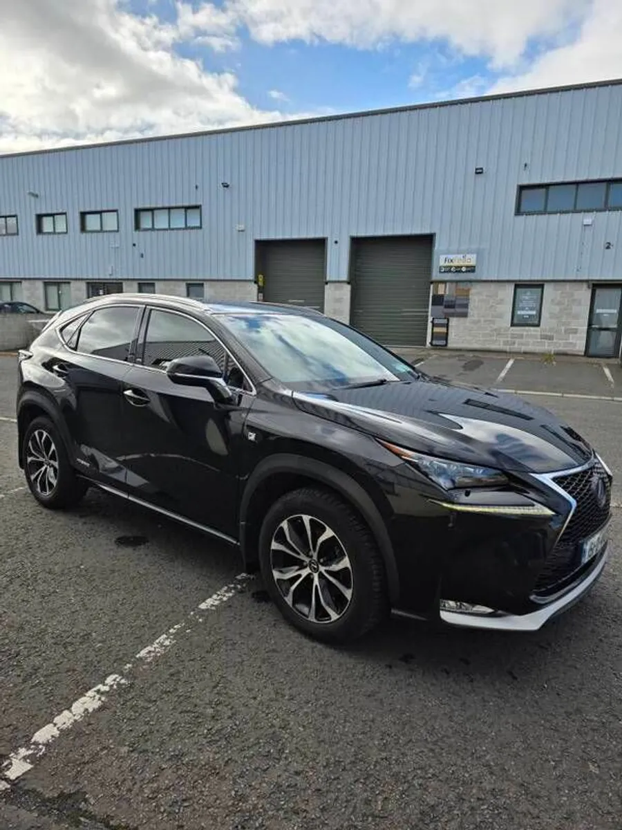 2015 Lexus Nx300h F- Sport - Image 3