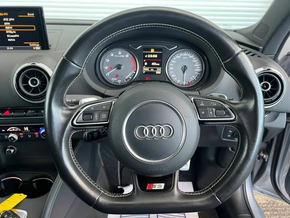 Audi S3 QUATTRO 2.0 TFSI // CARBON FIBRE INTERIOR - Image 4