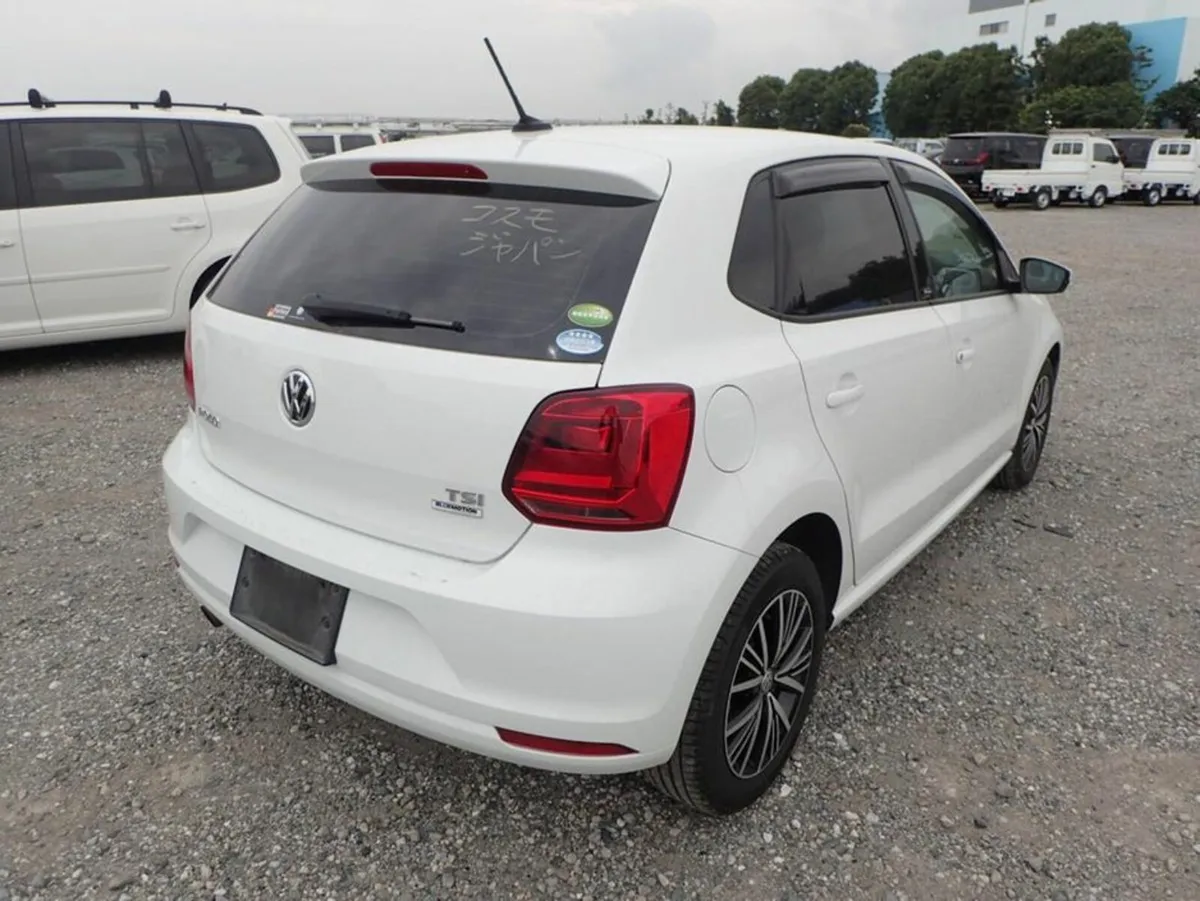 Volkswagen Polo Allstar - Image 4