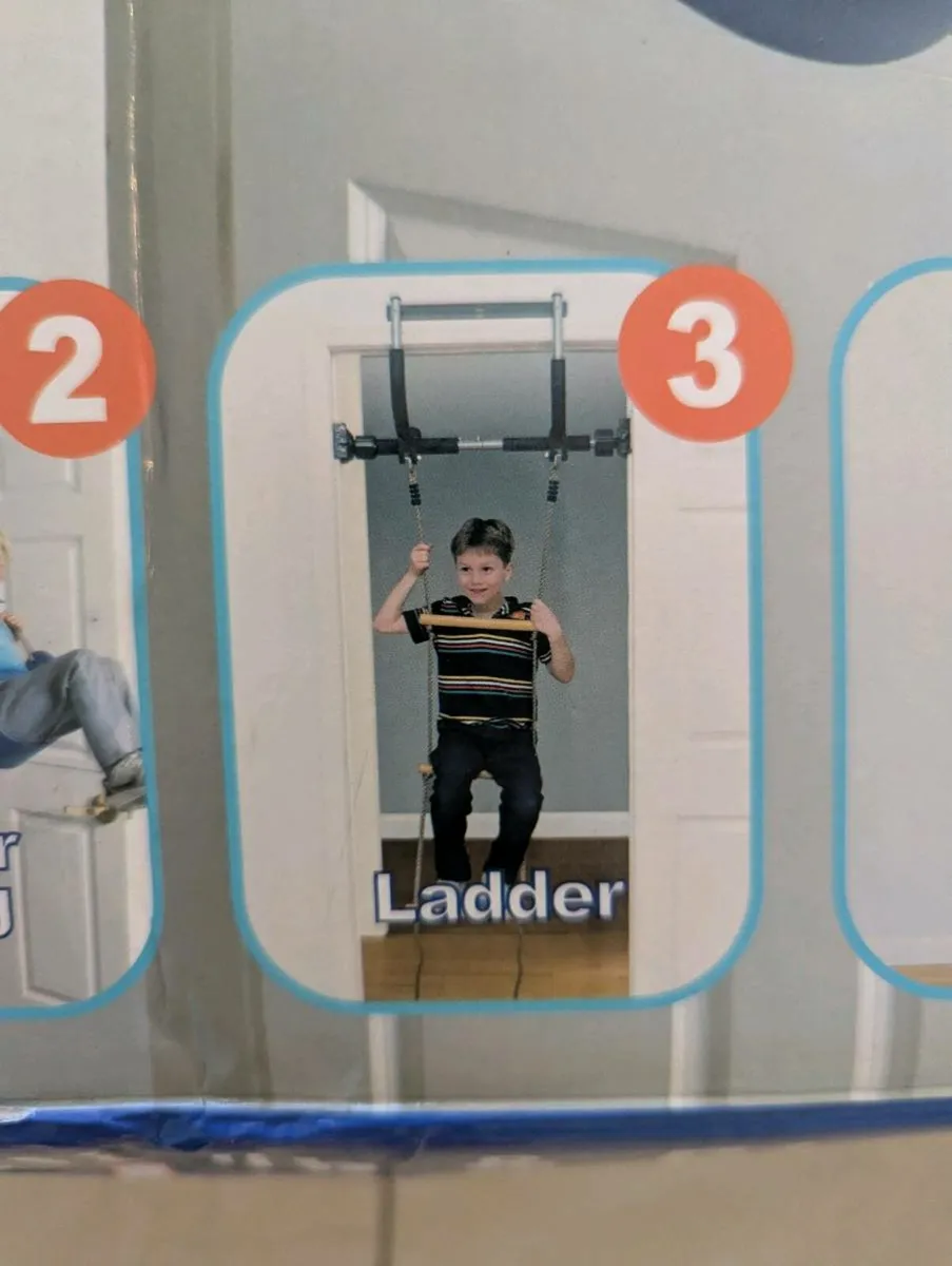 Kids indoor swing and gym set - Image 4