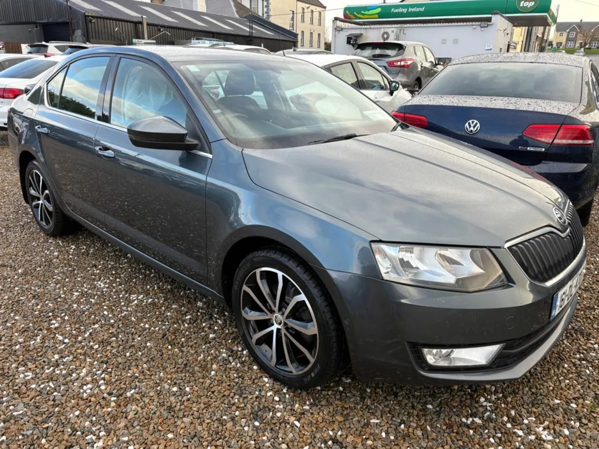 Skoda Octavia 2.0 TDI 150 CR SE Business - Image 1