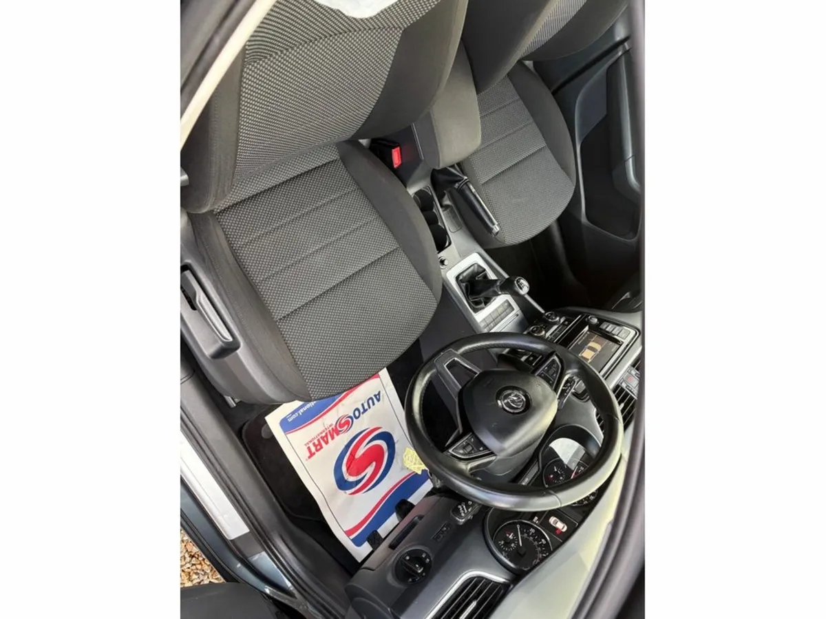Skoda Octavia 2.0 TDI 150 CR SE Business - Image 2