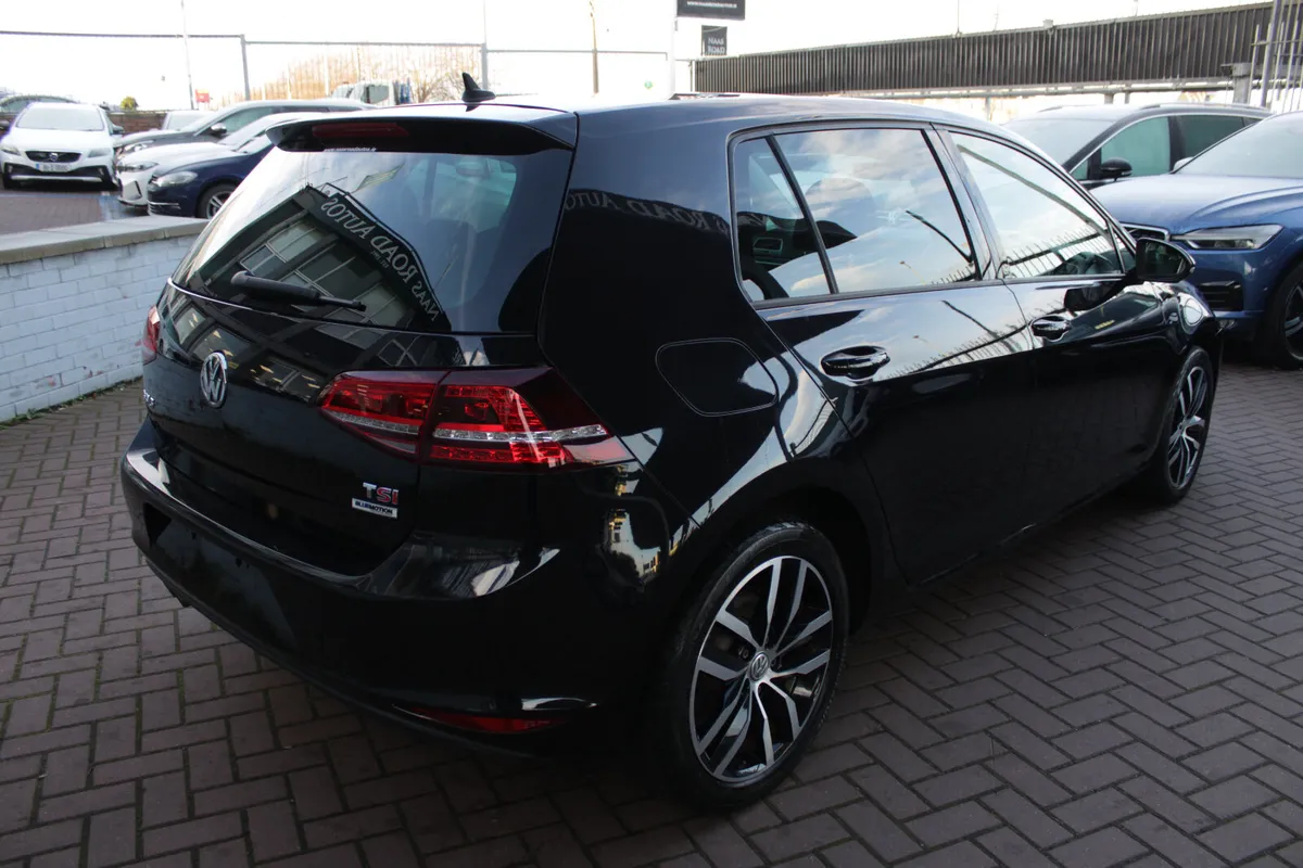 1.4 TSI HIGHLINE PLUS 5DR HATCHBACK AUTO // 1 OWNE - Image 4