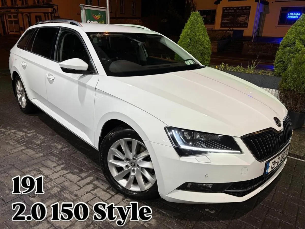 Skoda Superb 2.0 TDI 150 Style Estate 160Km - Image 3