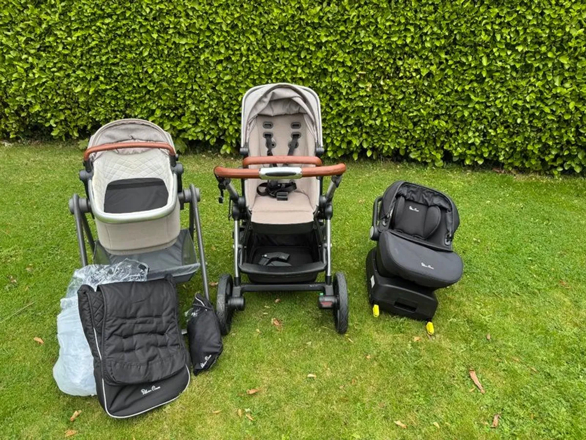Silvercross Buggy and Accessories - Image 1