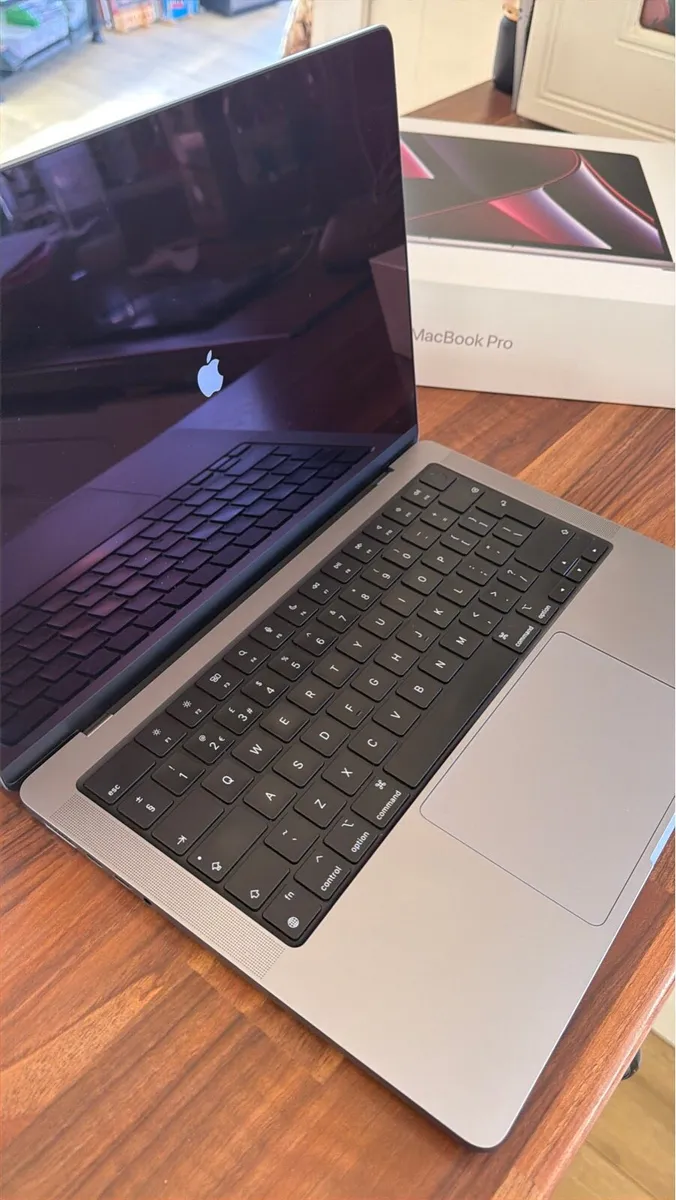 MacBook Pro M2 2023 - Image 4