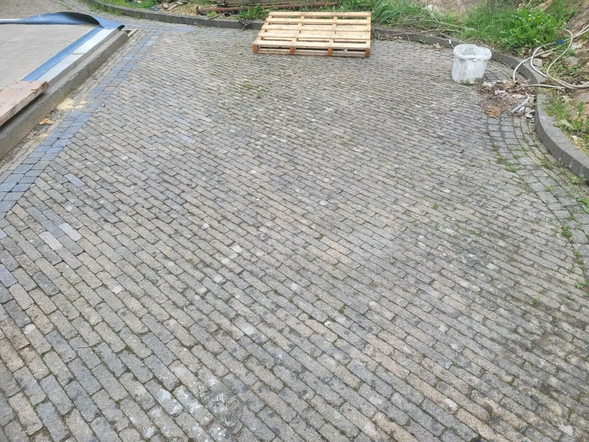 Cobbles - Image 3
