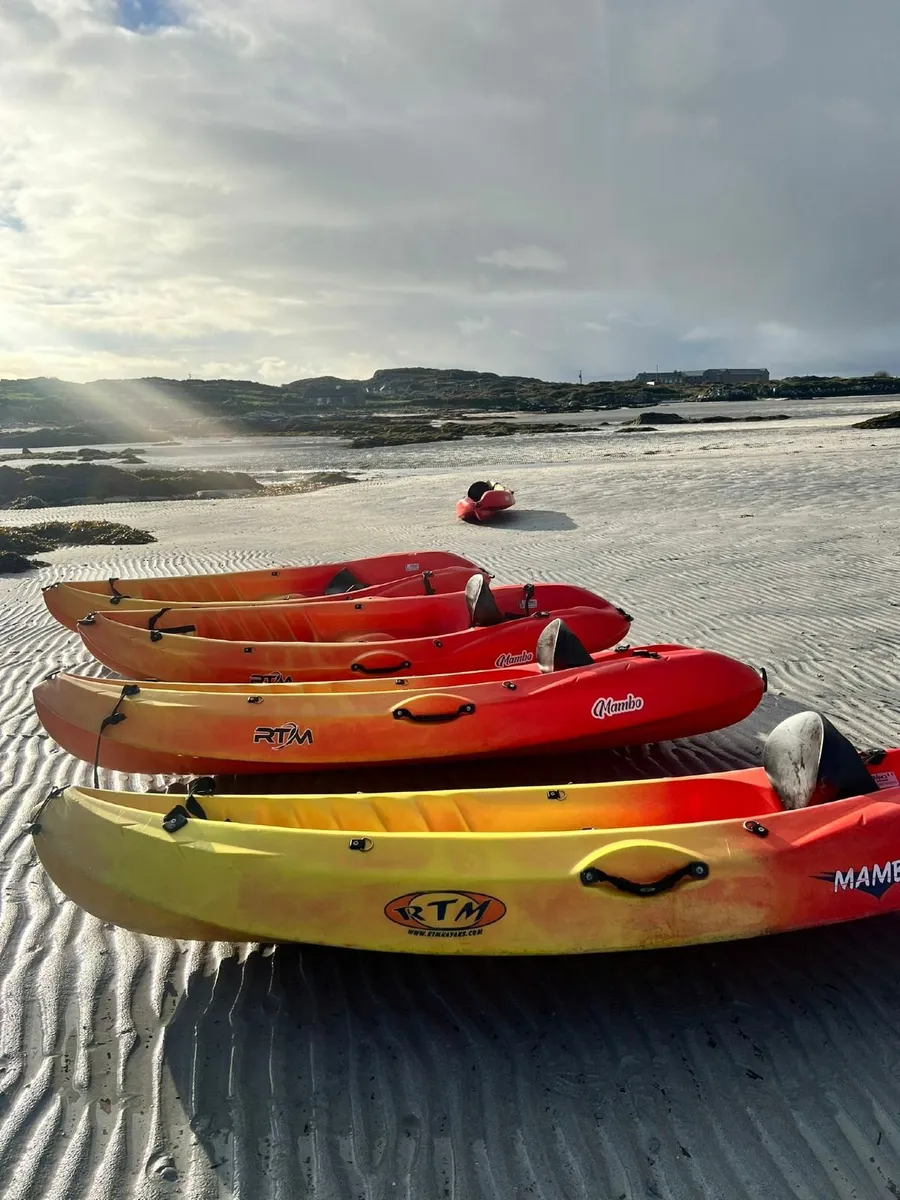 5 x RTM Mambo Sit-On-Top Kayaks (incl back rest) - Image 1