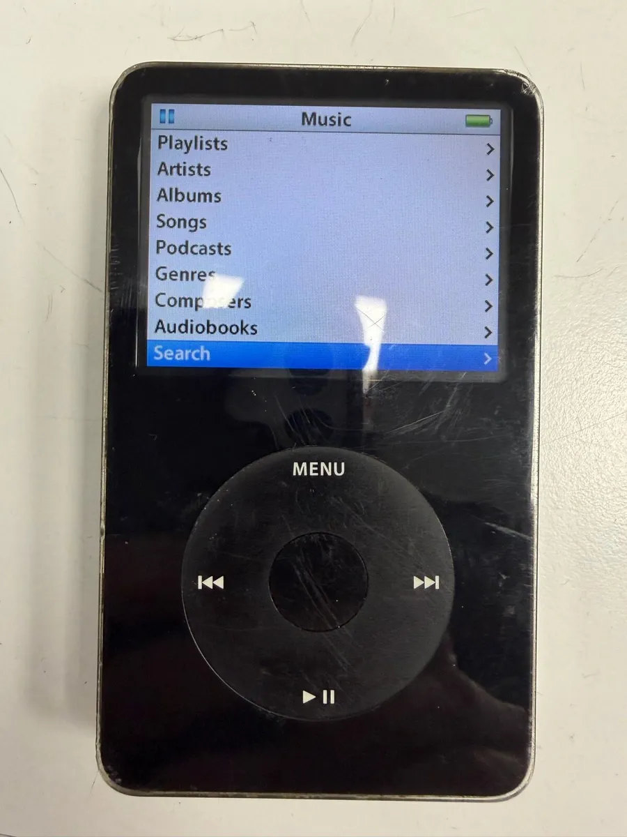 iPod classic - Image 1