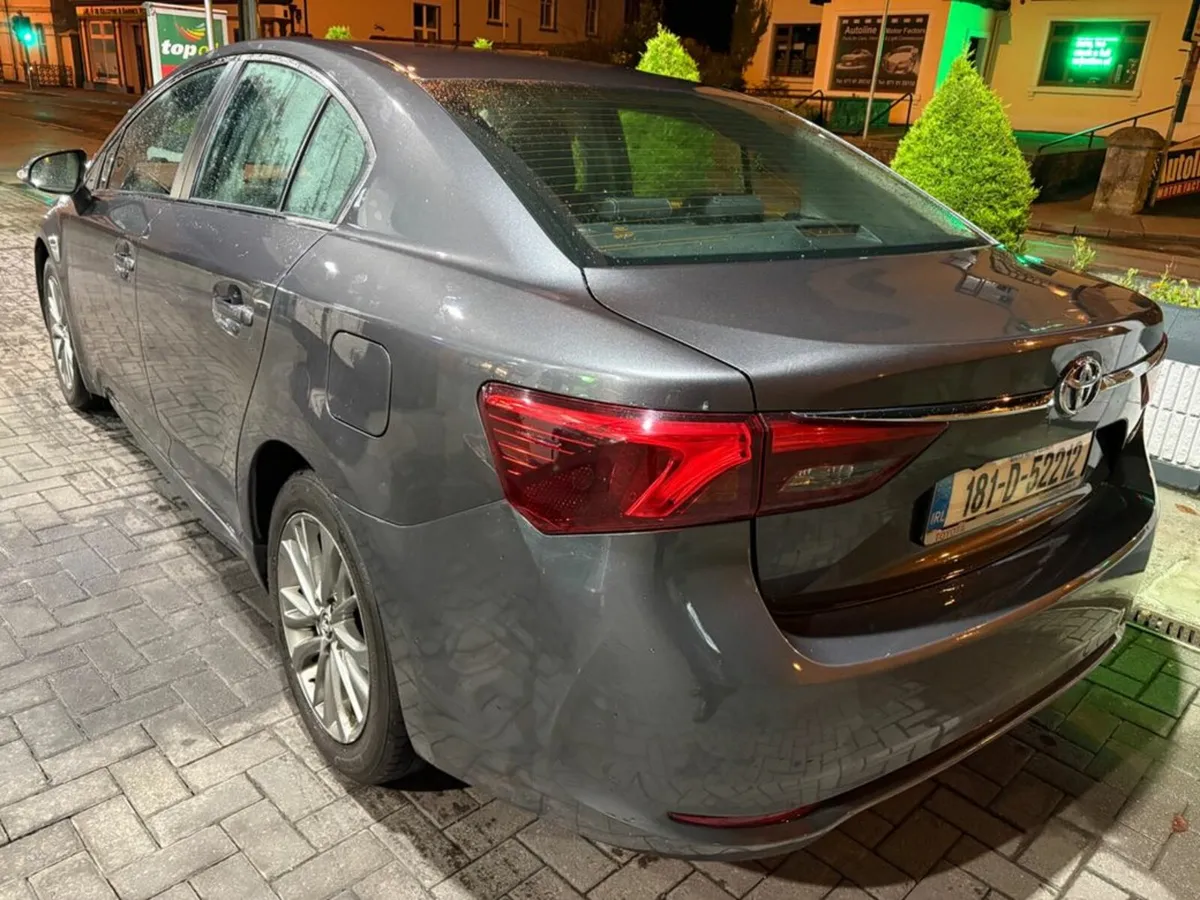 Toyota Avensis 1.6D 112 Business Edition 143Km - Image 3