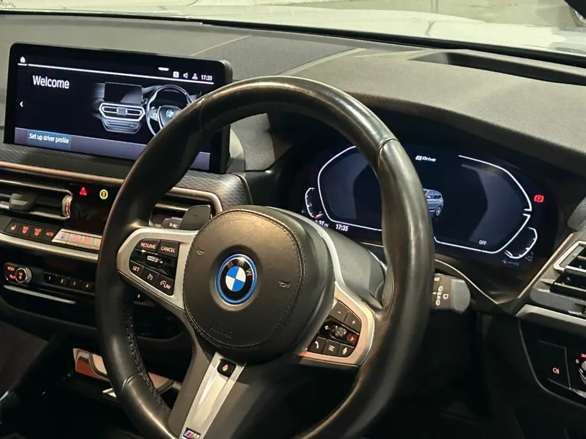 BMW X3 XDRIVE30E M SPORT #43 - Image 4