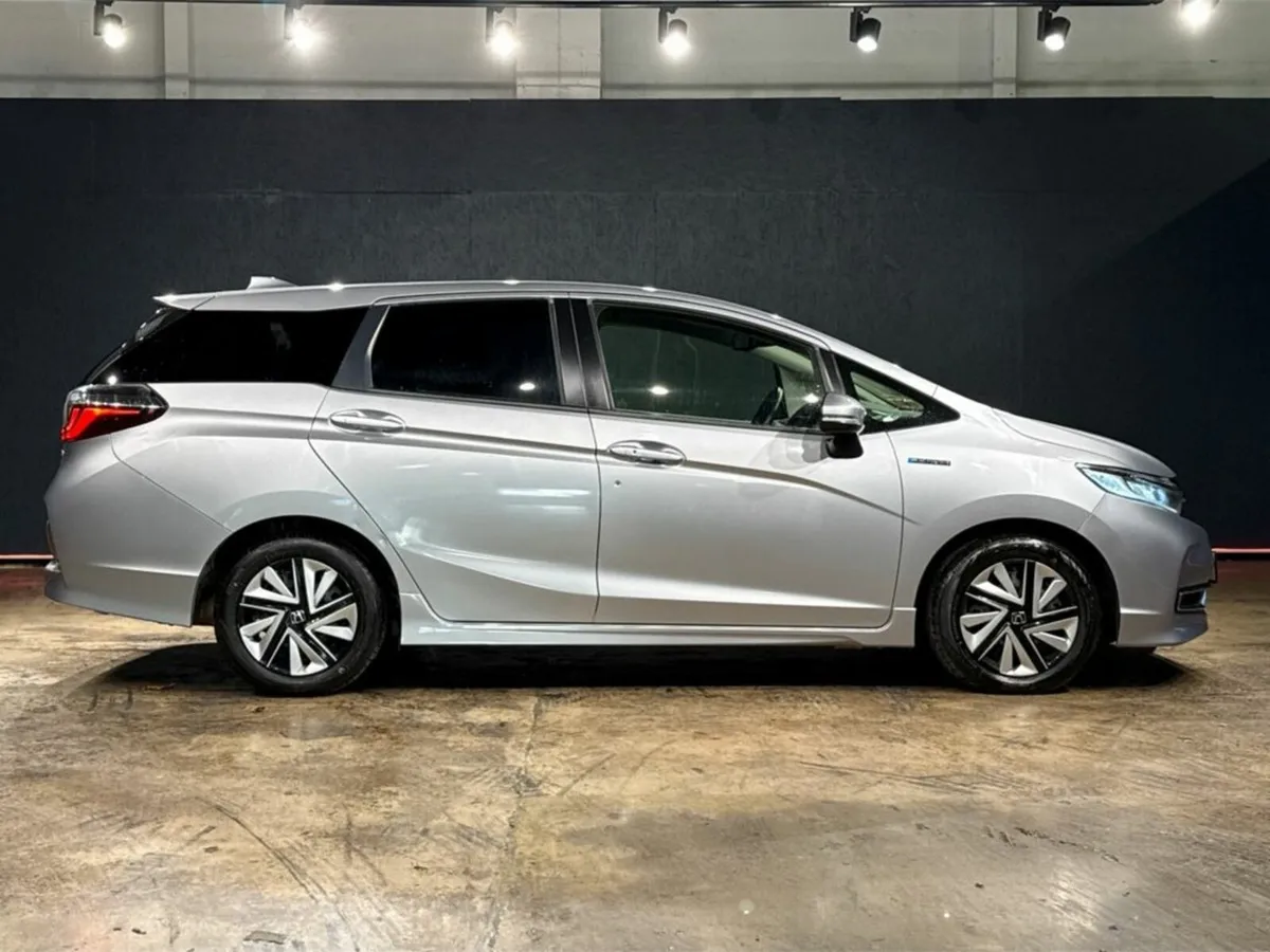 Honda Shuttle HYBRID 1.5L AUTOMATIC - CRUISE CONTR - Image 3