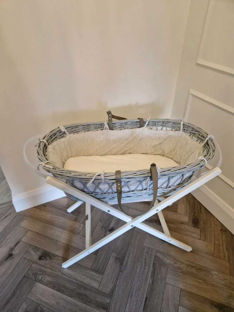 Moses basket - Image 1