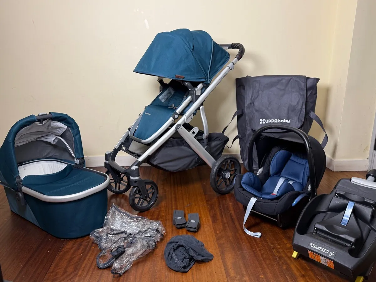 Like NEW Uppababy VistaV2 Finn car seat&isofix - Image 2