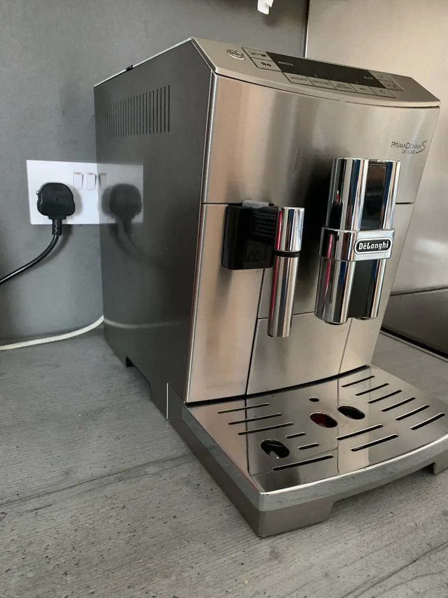 Delonghi coffee machine - Image 4