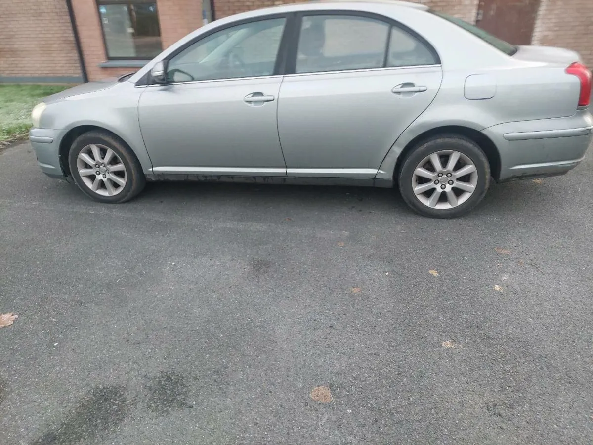 Toyota avensis, 2.0 Diesel - Image 4