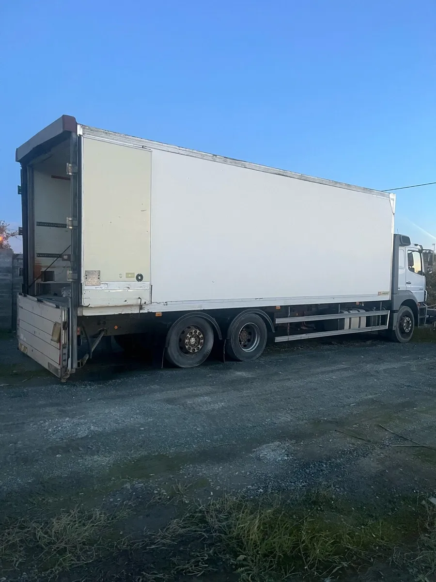 Mercedes Axor - Image 3