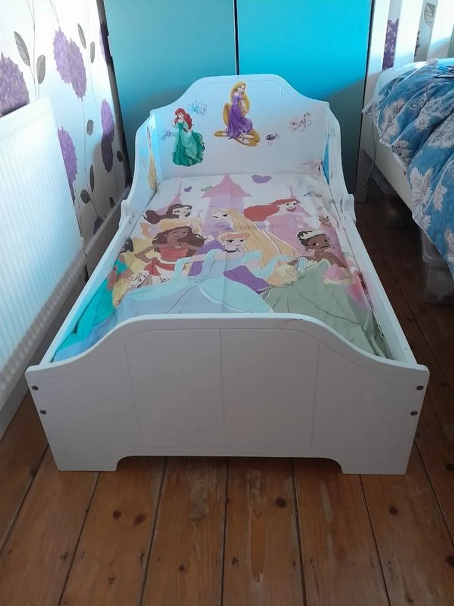 Kids bed
