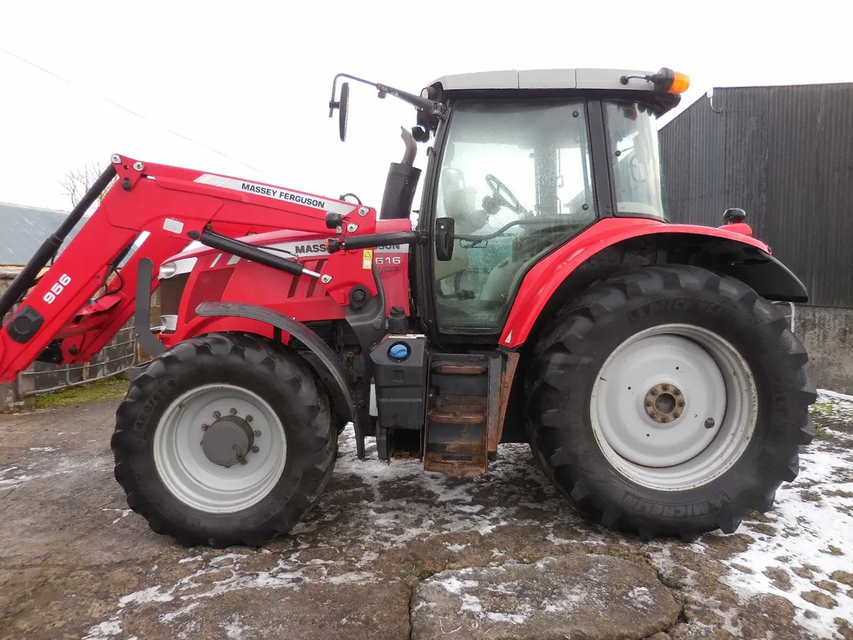 2015 MASSEY FERGUSON 6616 AND LOADER - Image 1