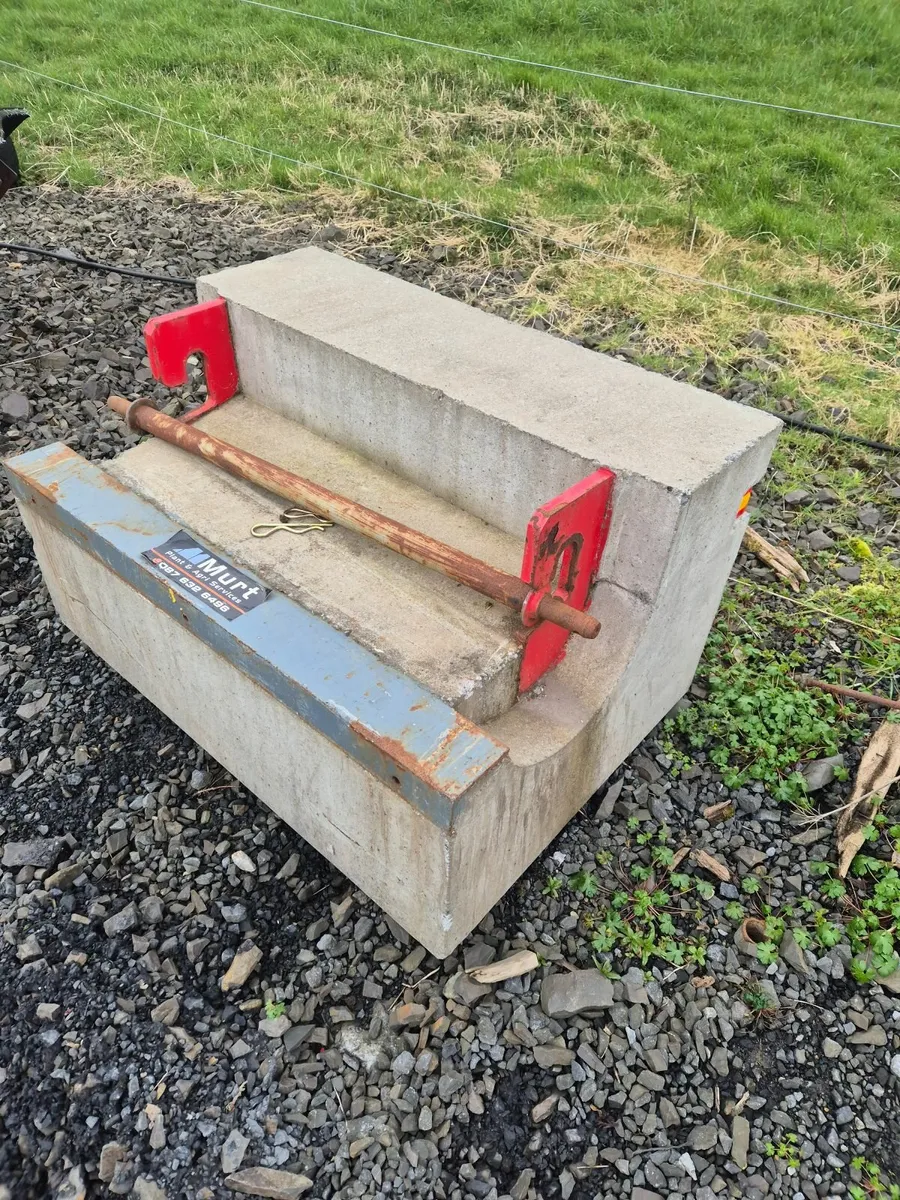 750kg weight block - Image 1