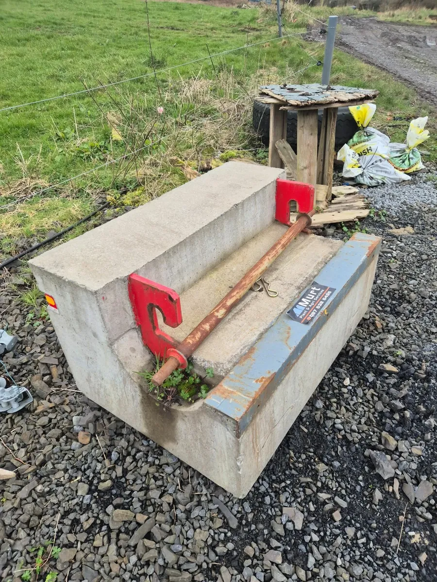 750kg weight block - Image 3