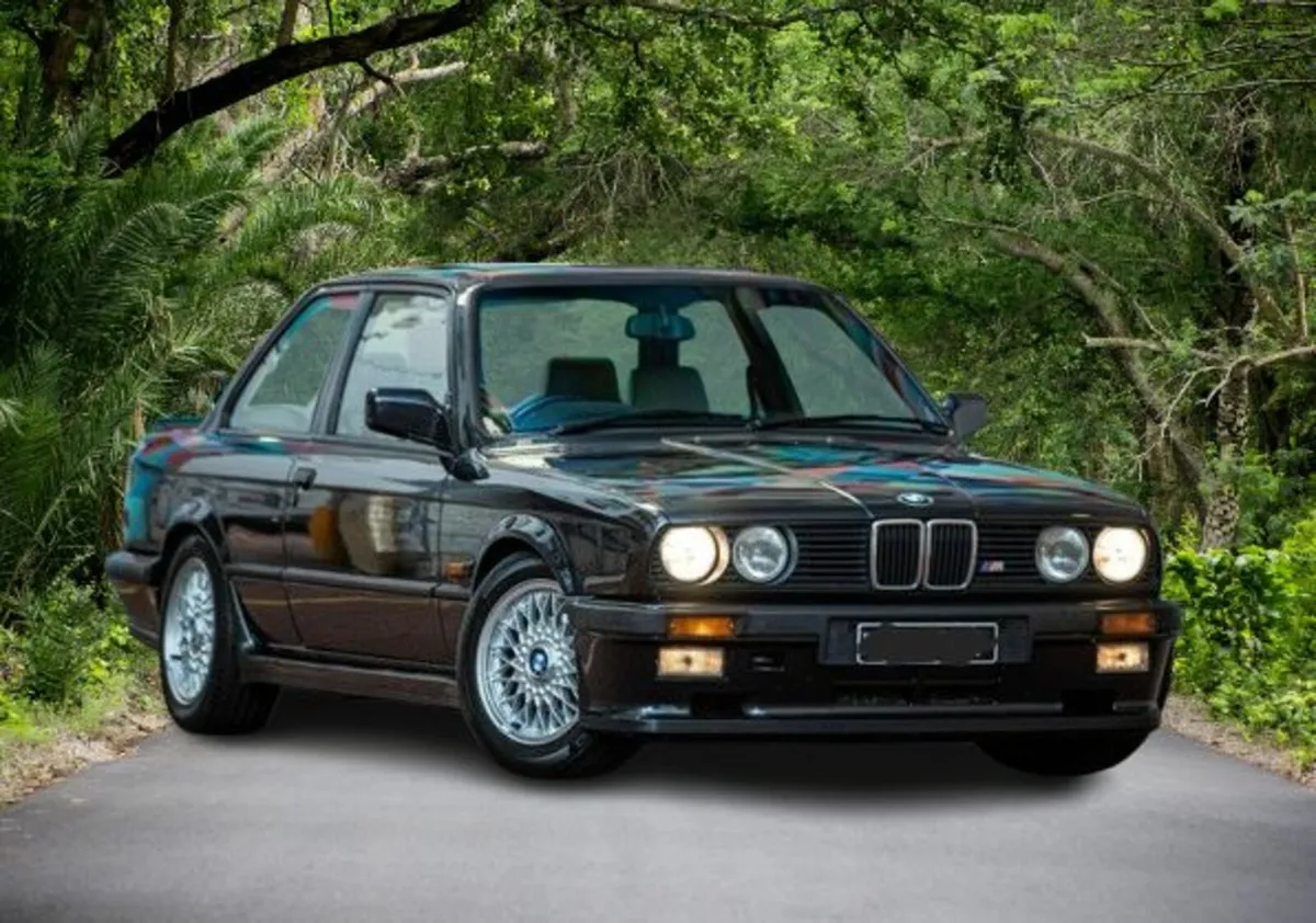 BMW E30 325i Sport 1989 - Image 1