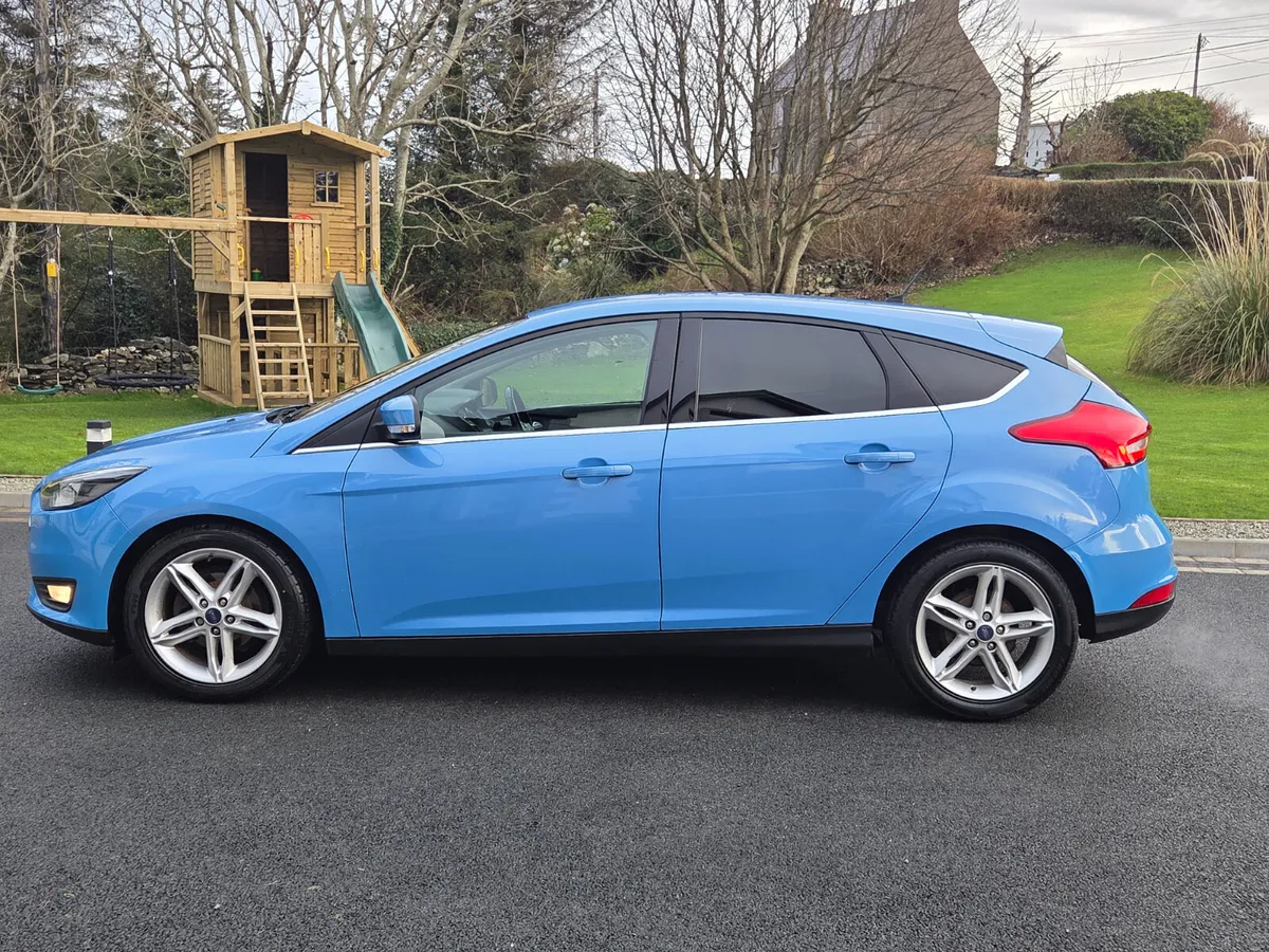 2016 FORD FOCUS ZETEC NAV 1.5TDCI 120BHP - Image 3