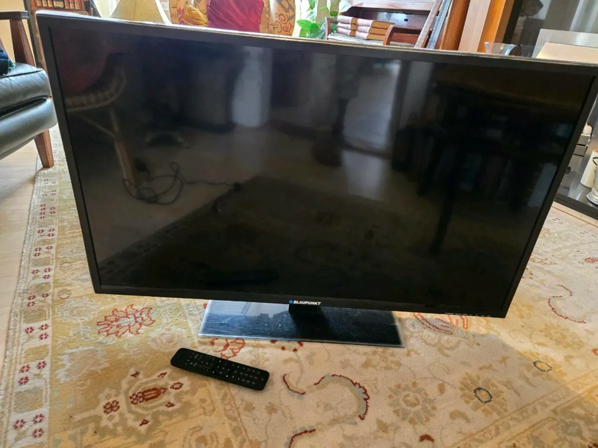 40" LED TV - Image 1