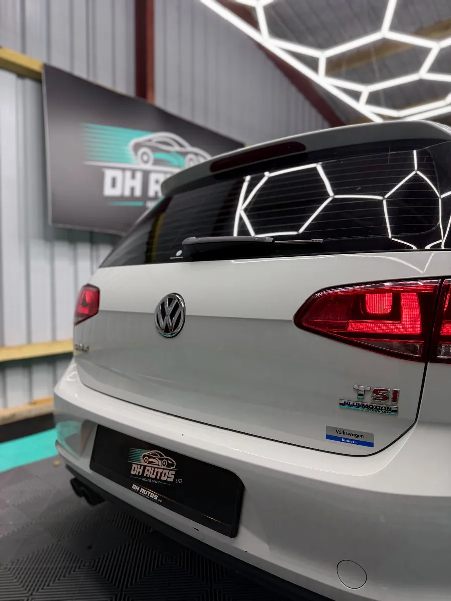Volkswagen Golf 2014 - Highline + Panoroof! - Image 3