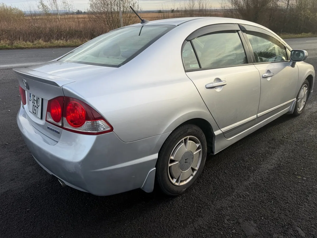 Honda civic 1.3 petrol hybrid - Image 2
