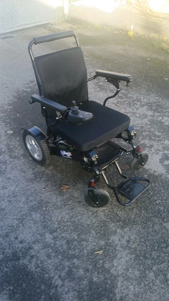 Electric power wheelchair - Image 3