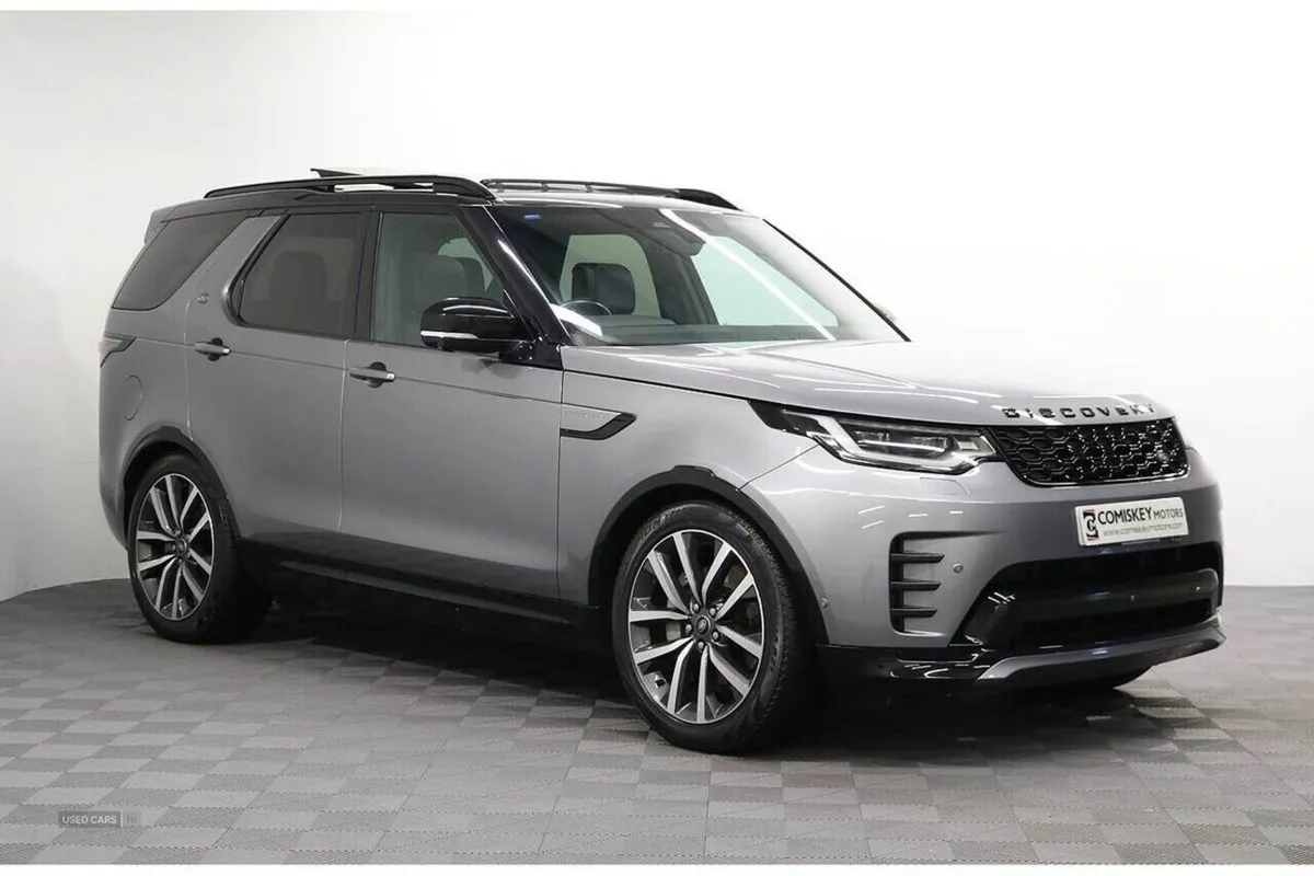 Land Rover Discovery D300 Mhev R-dynamic SE Auto - Image 1