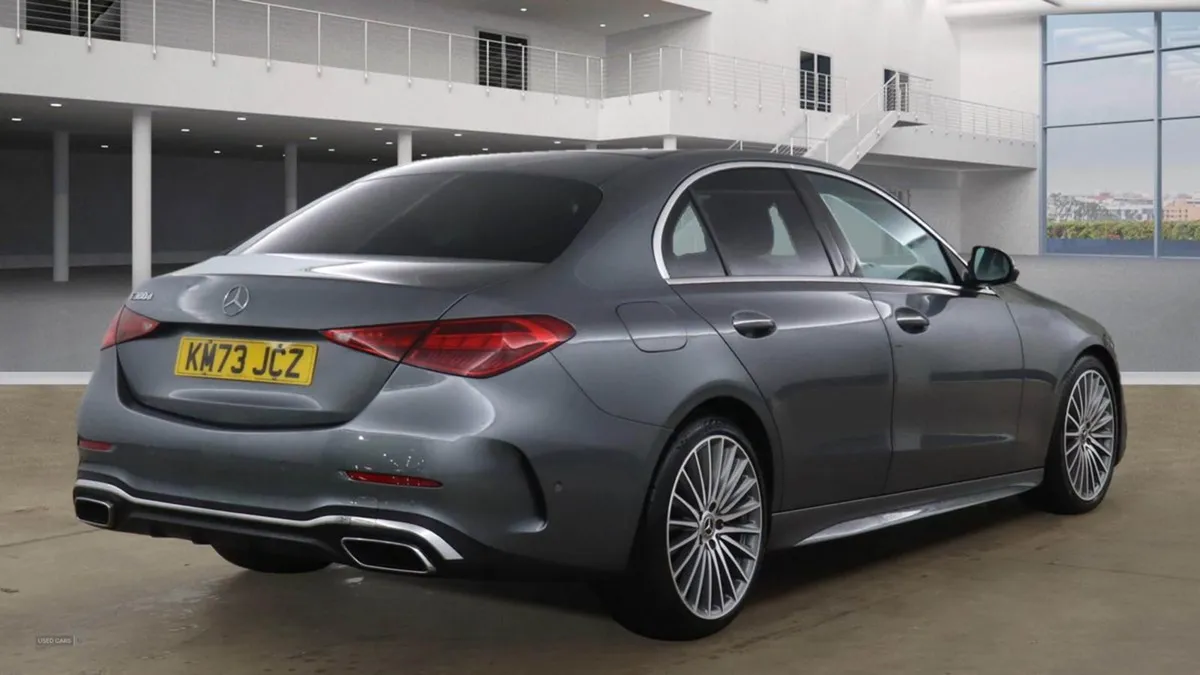 Mercedes-Benz C-Class Diesel Saloon - Image 4