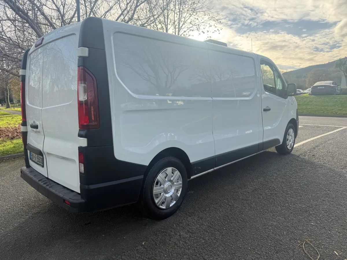 Nissan NV300 2020 Fridge Van INCLUDES VAT - Image 4