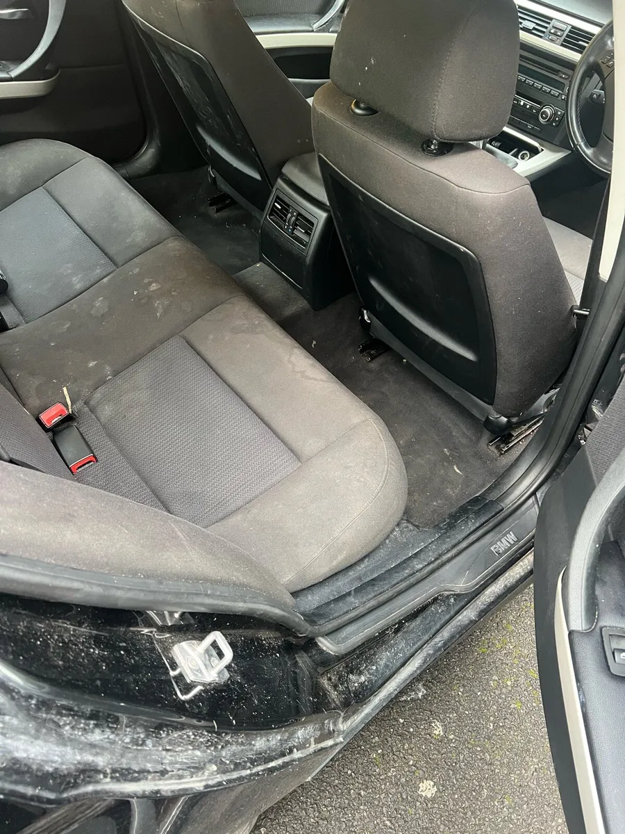 E90 for parts - Image 3