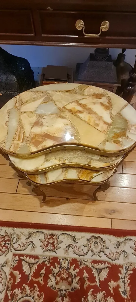 3 nest of marble tables - Image 4