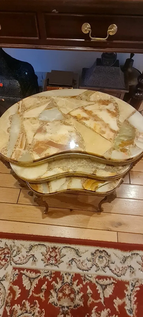 3 nest of marble tables - Image 1