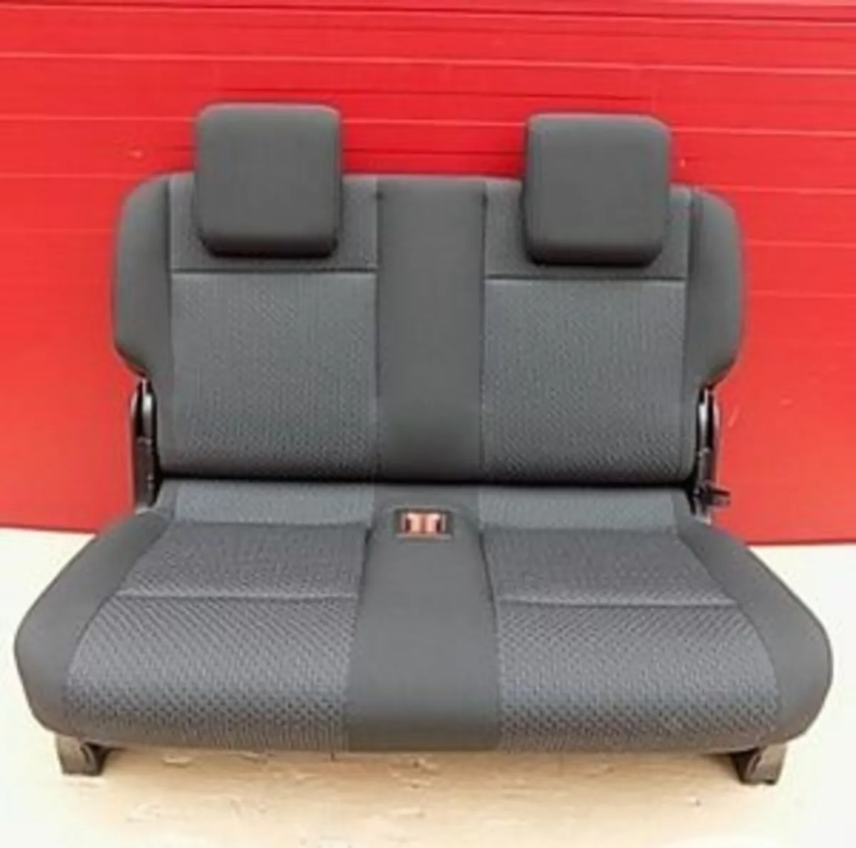 Seat rear bench double VW Caddy MAXI third row - Image 2