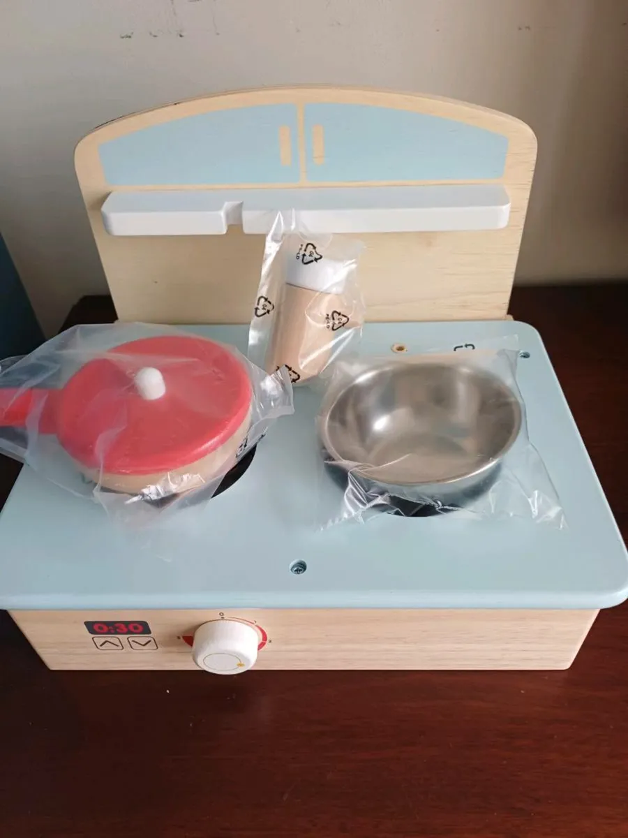 Wooden mini kitchen - Image 3