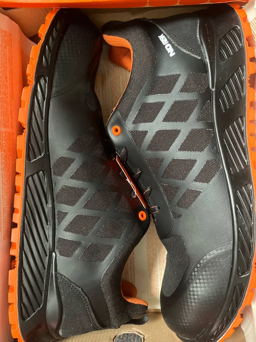 New boots for sale - Image 2