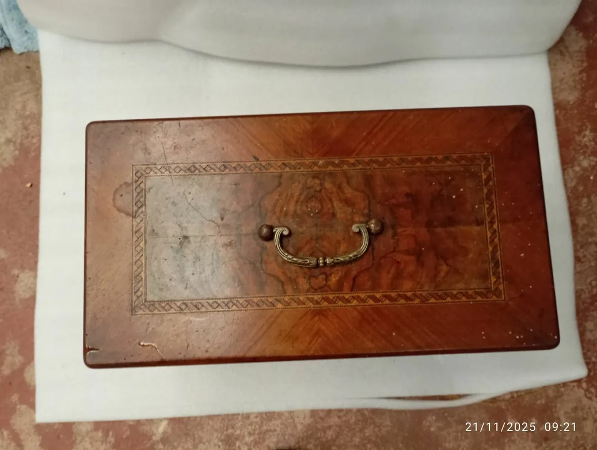 Antique Frister & Rossmann sewing machine - Image 4