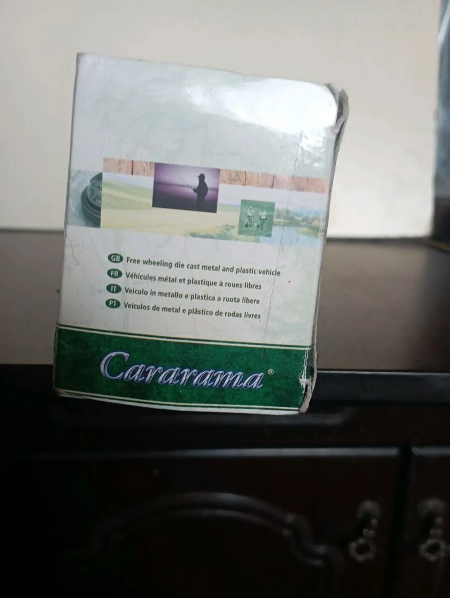 CARARAMA RANGE ROVER & FISHER  RIGD INFATABLE 1-72 - Image 2