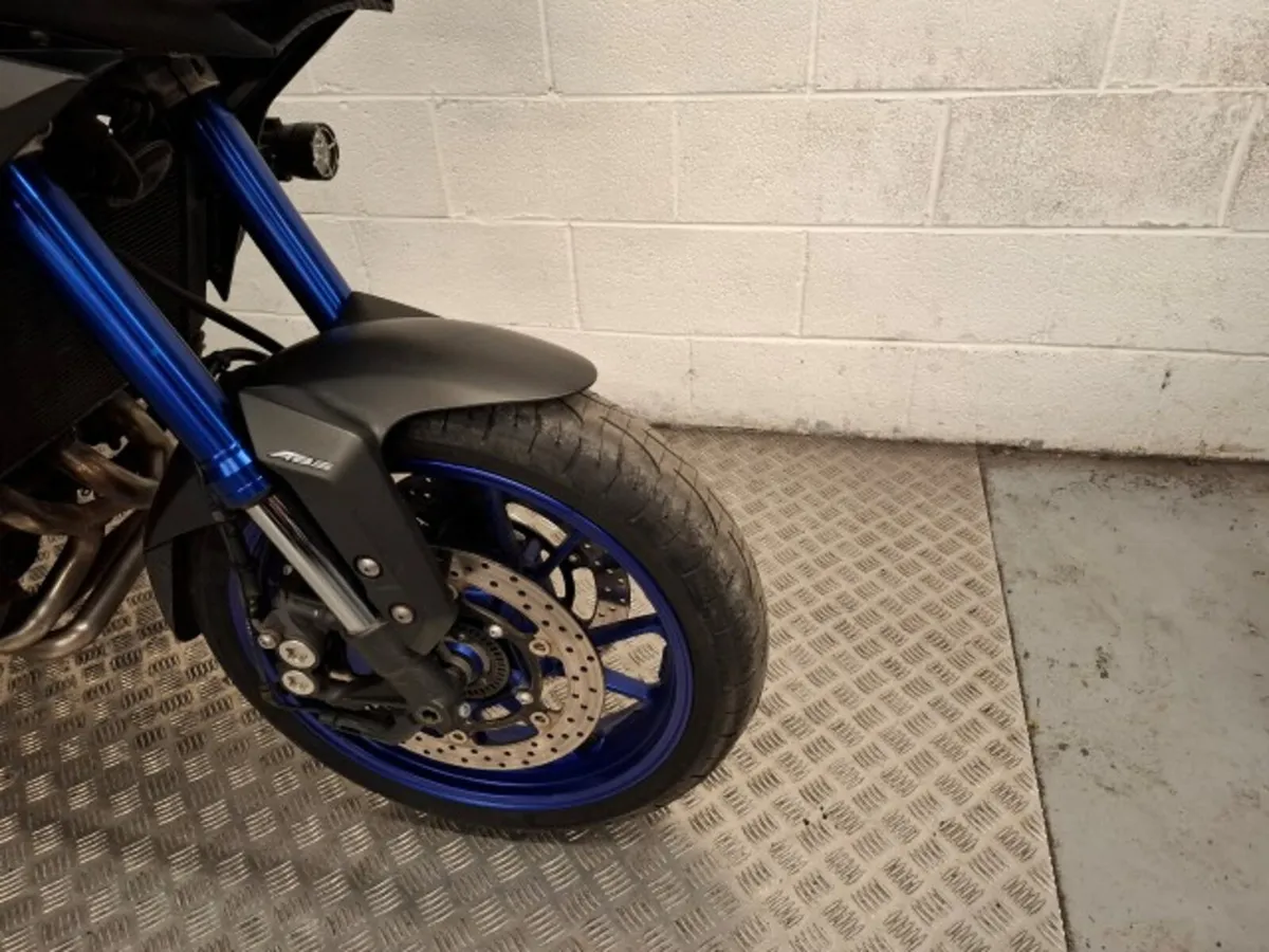 Yamaha MT09 Tracer 900 20165 - Image 3