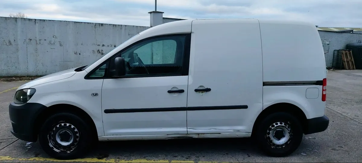 2015 Volkswagen Caddy - Image 4